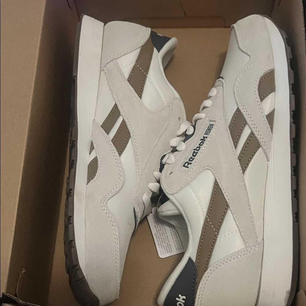 Reebok Men's Cream and Brown Sneakers